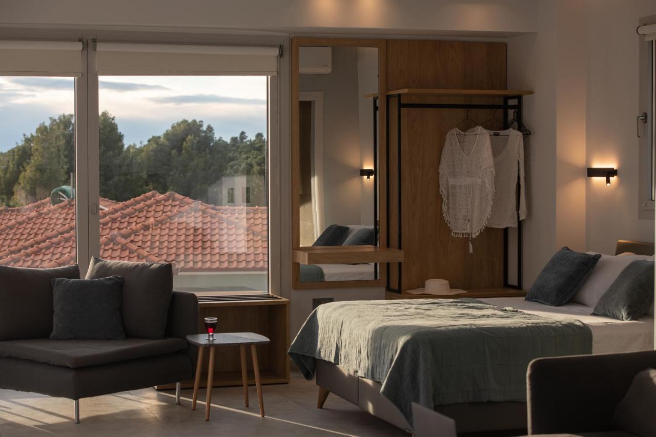 Nikiti Botanic Pool Suites Eksteriør billede