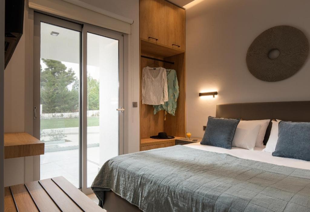 Nikiti Botanic Pool Suites Eksteriør billede