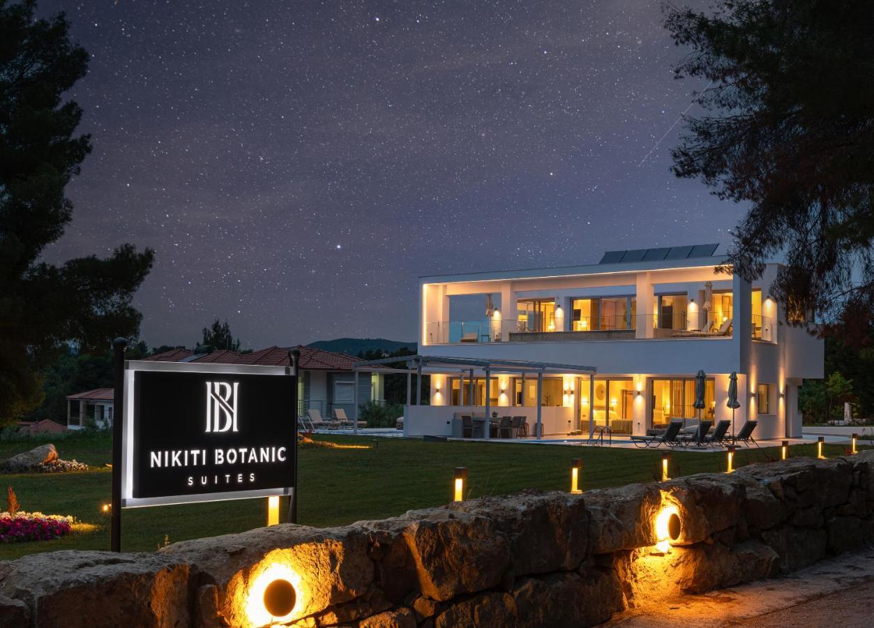 Nikiti Botanic Pool Suites Eksteriør billede