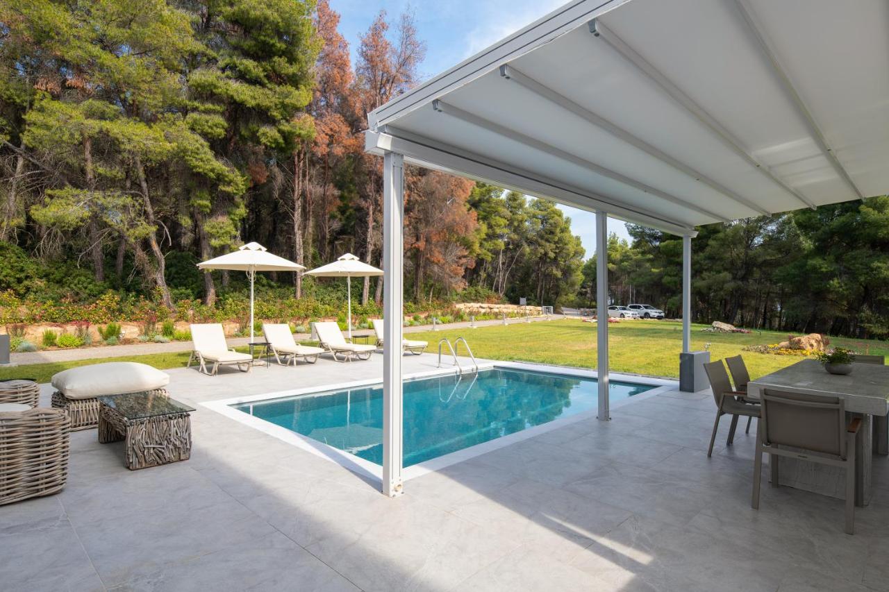 Nikiti Botanic Pool Suites Eksteriør billede