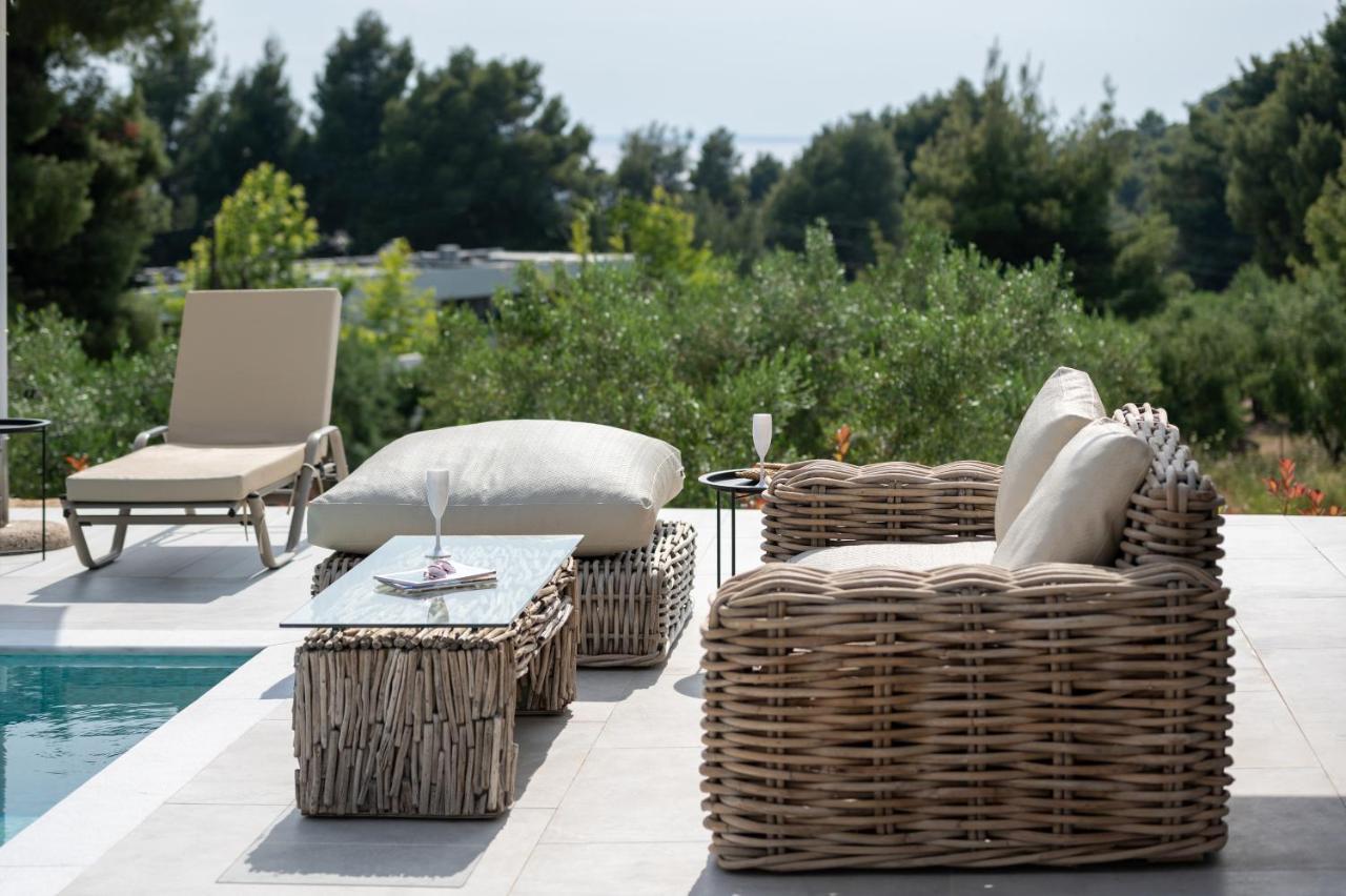 Nikiti Botanic Pool Suites Eksteriør billede