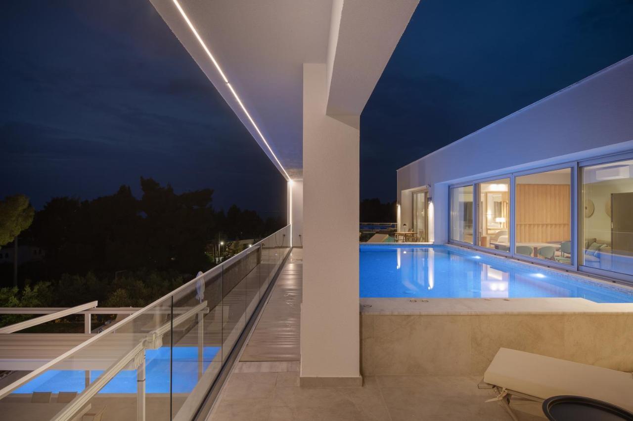 Nikiti Botanic Pool Suites Eksteriør billede