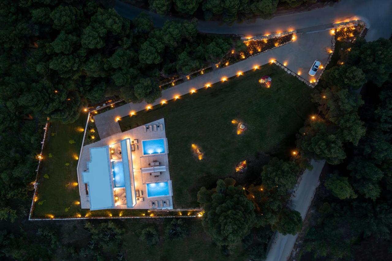 Nikiti Botanic Pool Suites Eksteriør billede